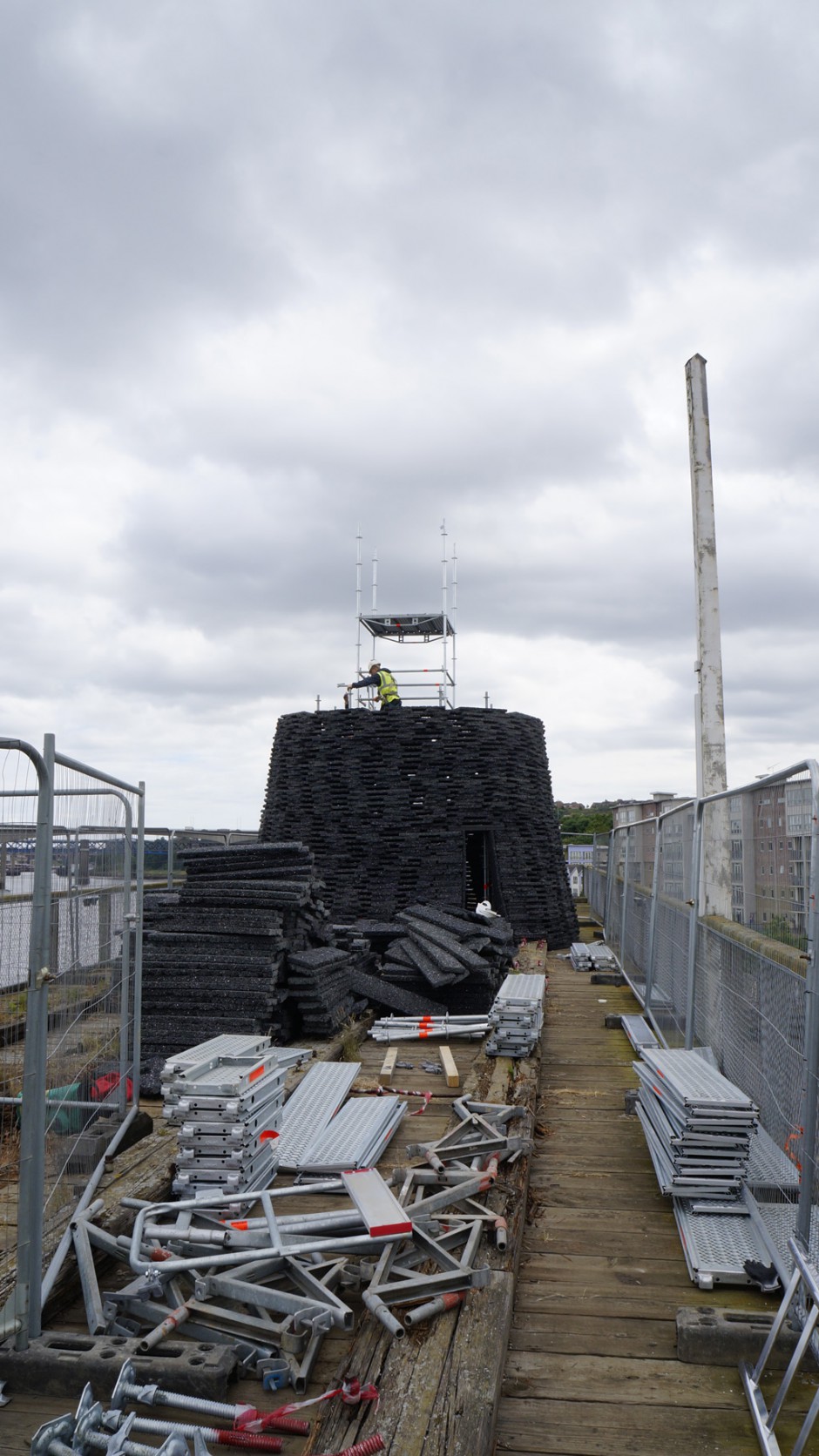 27. Scaffold tower under construction